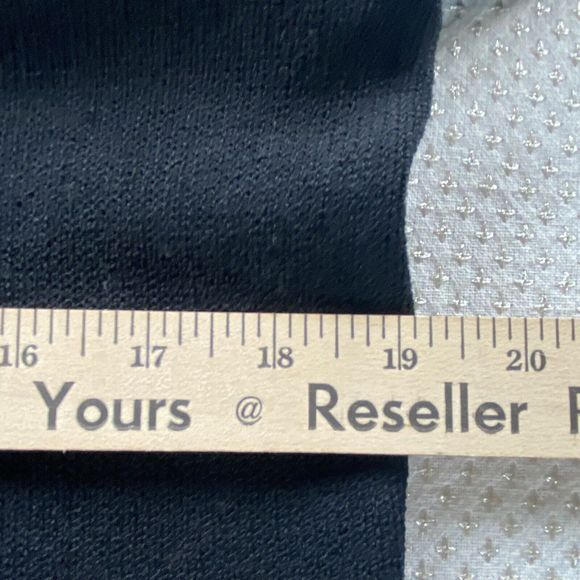 ST JOHN Basics Cardigan Jacket Black rhinestone Buttons Santana Knit size 6 - Picture 15 of 15